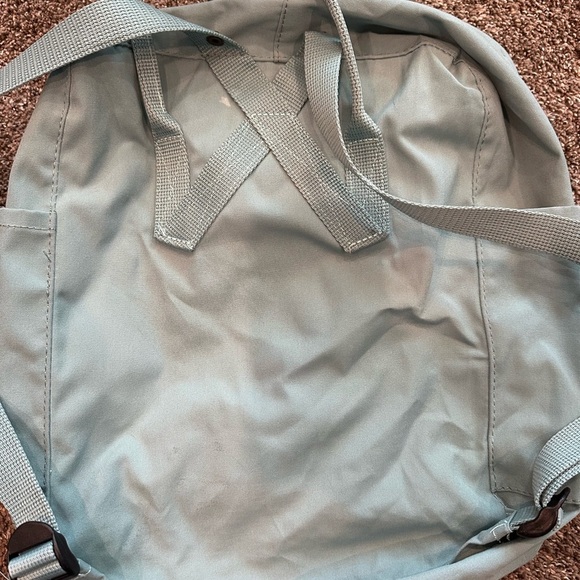 Fjällräven Kånken Light Blue Backpack - Picture 2 of 4